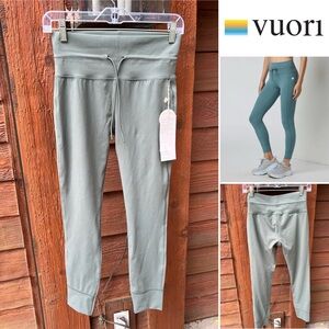 Vuori NWT Preppy Athleisure Daily Leggings In Marsh Size M